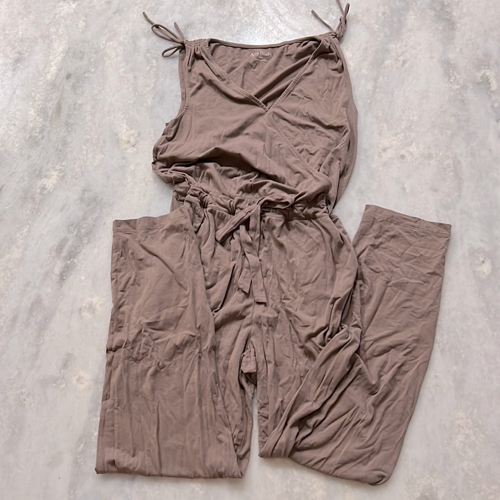 One Piece Soft Jumpsuit with Ties and Side Pockets, size xs/s